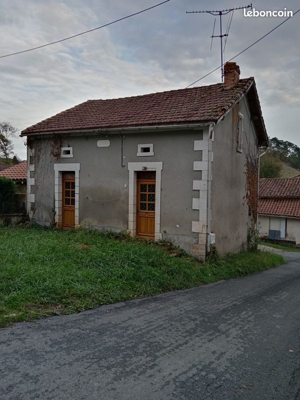 Maison 5 pièces 100 m² · à Saint-Germain-du-Salembre · 100 m² · 75 000 €