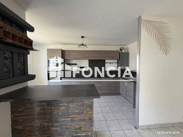 Appartement 4 pièces 81 m² · à Saint-Martin-d'Hères · 81 m² · 1 099 €