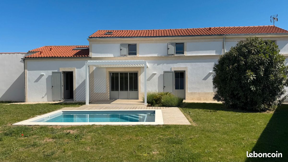 Maison 6 pièces 162 m² · à Saint-Laurent-de-la-Prée · 162 m² · 580 000 €