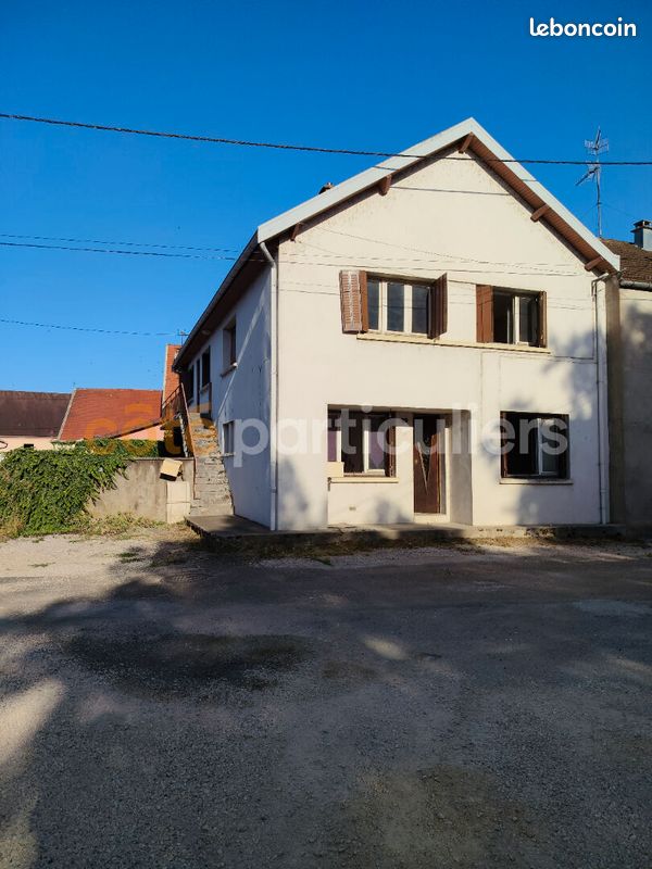 Maison 6 pièces 124 m² · à Chaussin · 124 m² · 113 990 €
