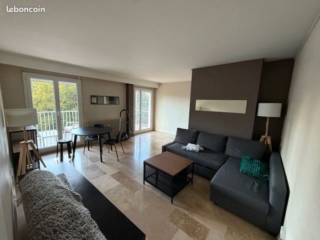 Appartement 2 pièces 61 m² · à Tassin-la-Demi-Lune · 61 m² · 900 €