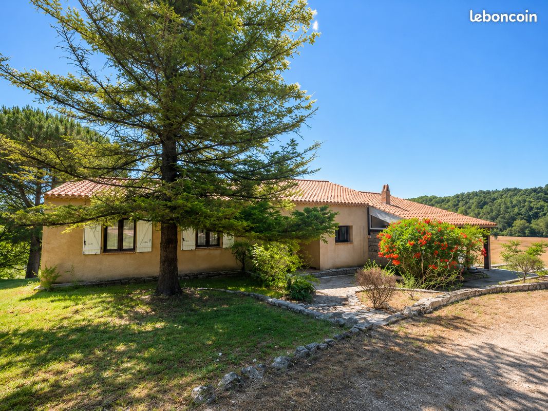 Maison 6 pièces 204 m² · à Garat · 204 m² · 274 000 €