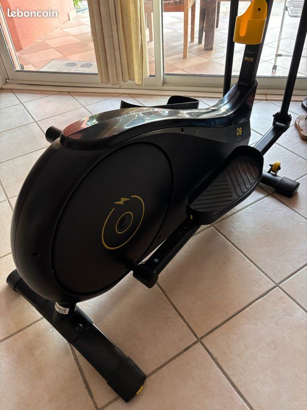 Vélo Elliptique FEL 520 DOMYOS Excellent État
