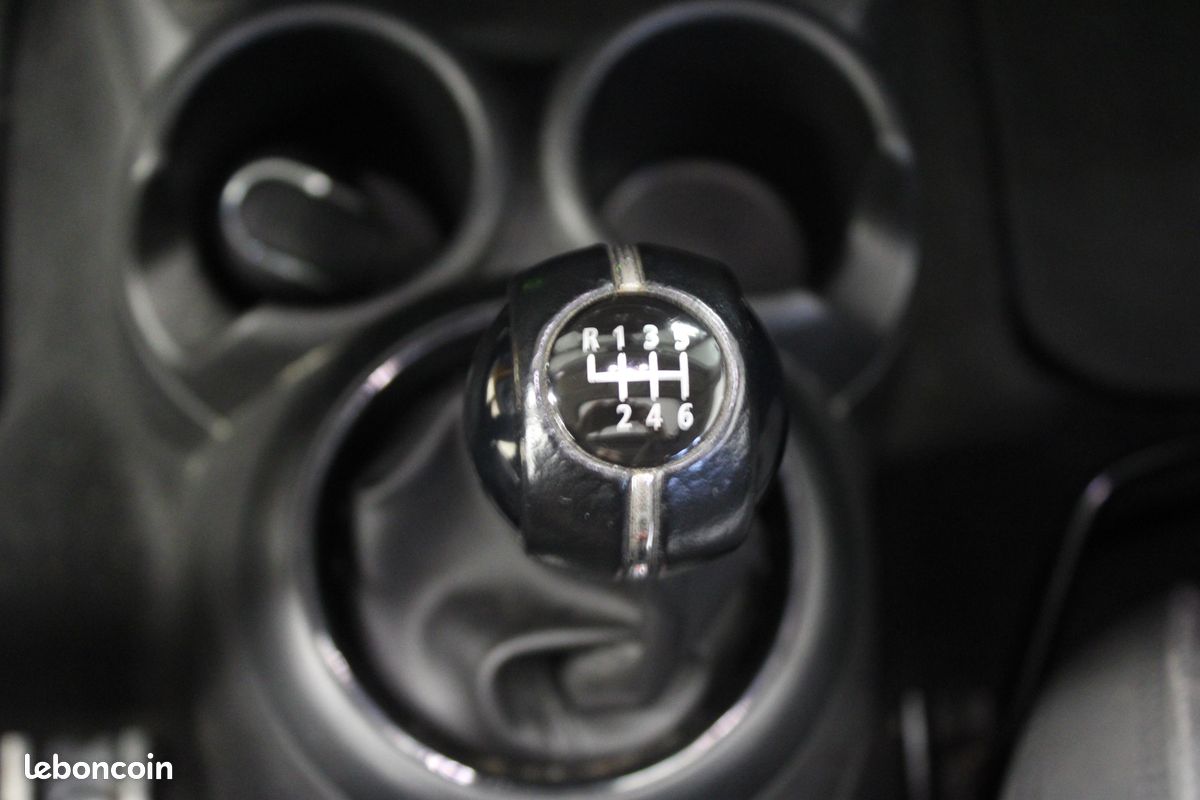 MINI Hatch 3 Portes Cooper 136 ch Edition Blackfriars (image 15)