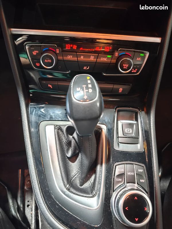BMW 216d Série 2 ActiveTourer 216d Business Design 116ch - 2018 - 147 500 km - boite automatique - (image 15)