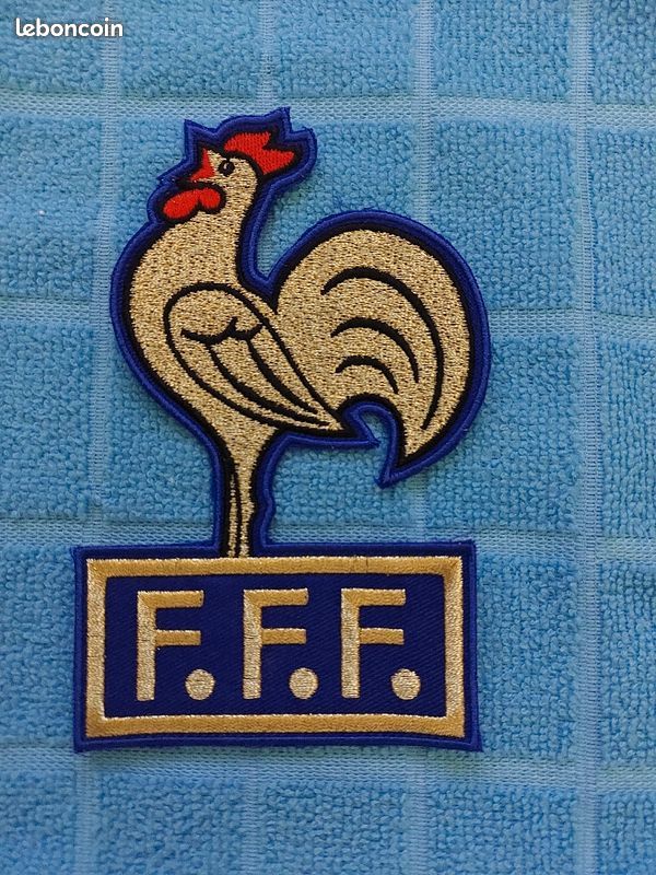 VENDU PAR LE-CUIRASSIER INSIGNE FFSE FÉDÉRATION FRANÇAISE DES SPORTS Equitation Item 13301688