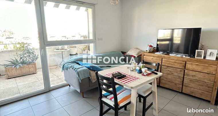 POINTE ROUGE : TYPE 2 avec terrasse et parking en sous sol — 3