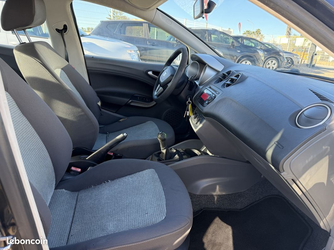 Seat IBIZA 1.4 TDI FAP STYLANCE 5P (image 6)