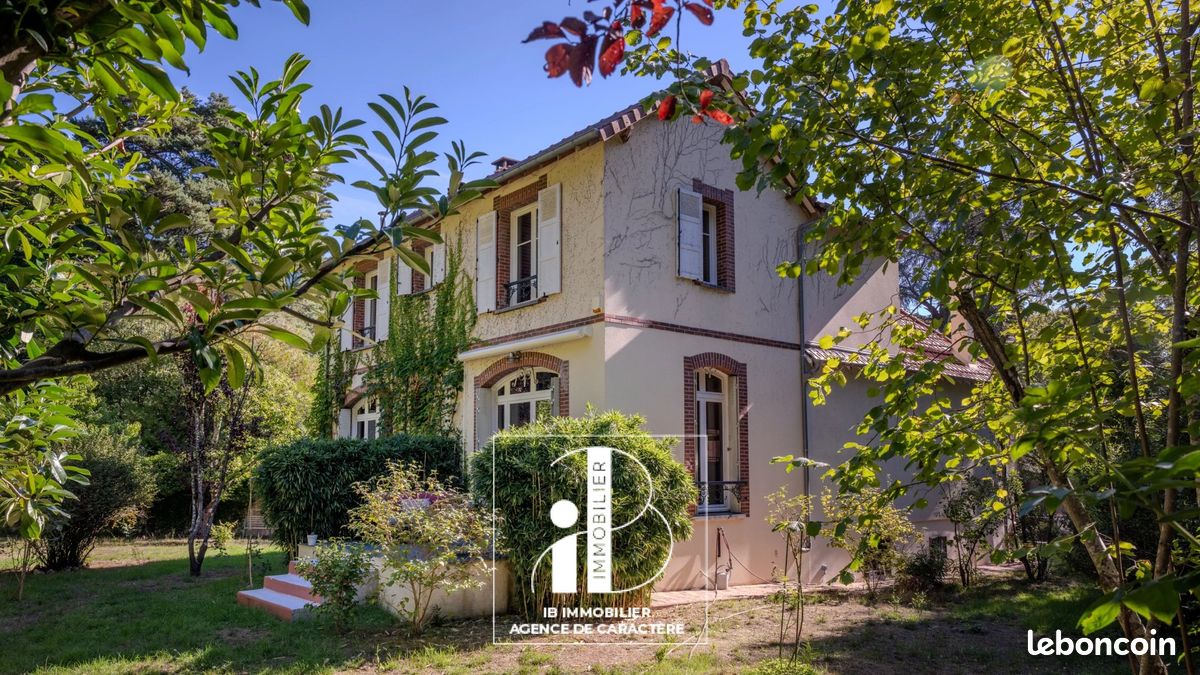 Maison 9 pièces 195 m² · à Bois-le-Roi · 195 m² · 840 000 €