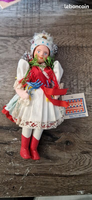 enfant costume traditionnel hongrois