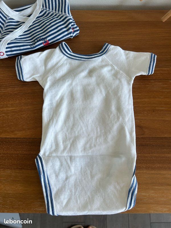 2 bodies Petit Bateau 1 mois (image 7)