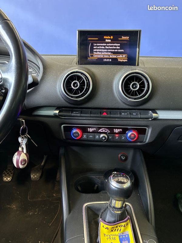AUDI A3 2.0 D 150ch S line - 2013 - 166 000 km - Suivi complet - Distribution OK - Garantie 6 mois incluse (image 12)