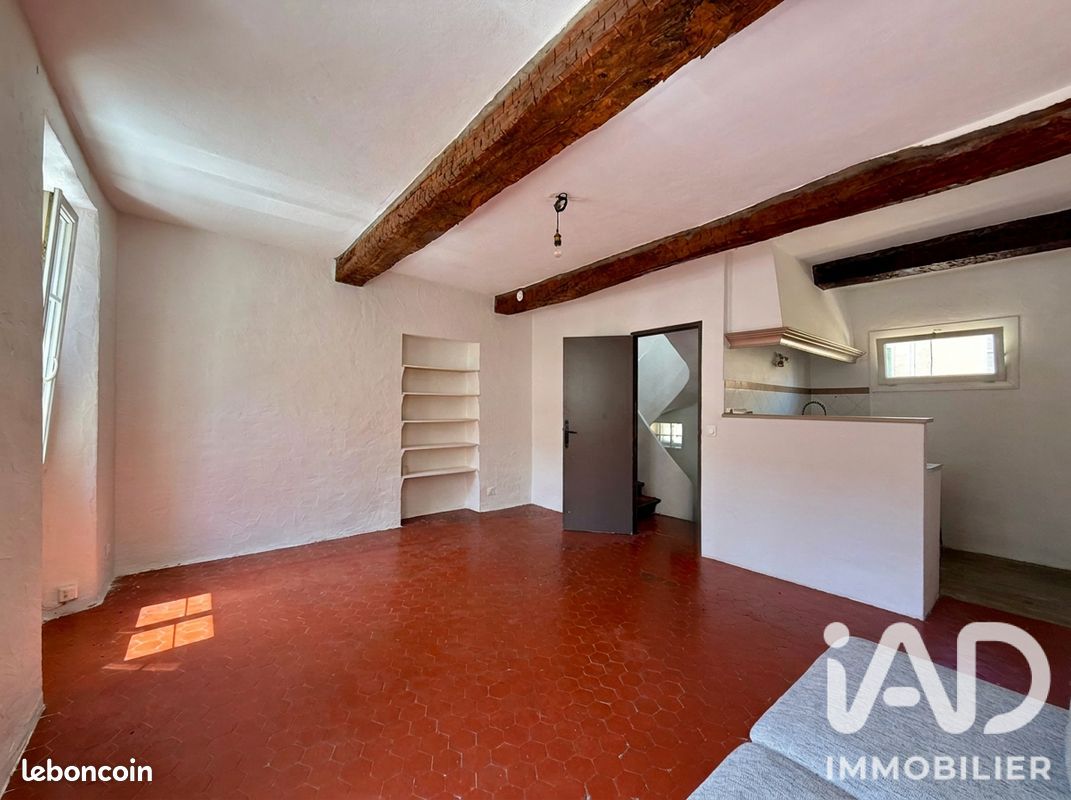 Immeuble 4 pièces 97 m² · à La Garde-Freinet · 97 m² · 345 000 €