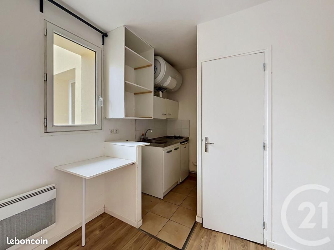 Appartement 1 pièce 15 m² · à Ivry-sur-Seine · 15 m² · 678 €