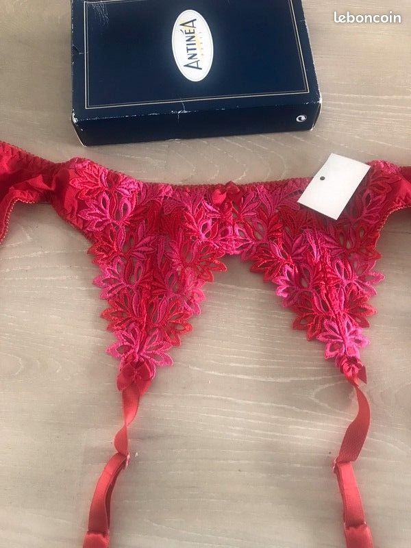 Porte-jarretelle taille 1 ou 2 Lise Charmel (Antinéa) (image 2)