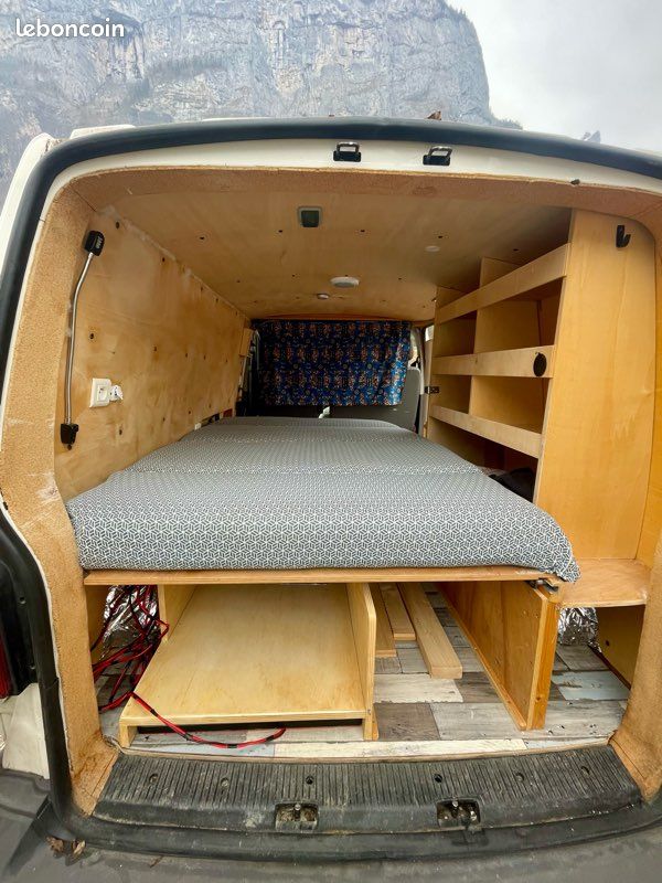 Volkswagen T5, 2,5l TDI - 130ch aménagé - 3 places (image 3)