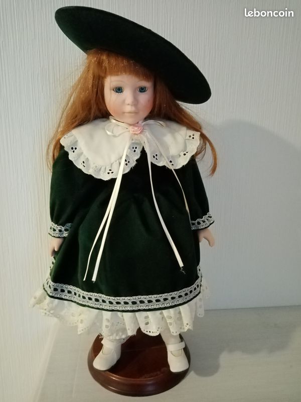 Poupee de collection (image 1)
