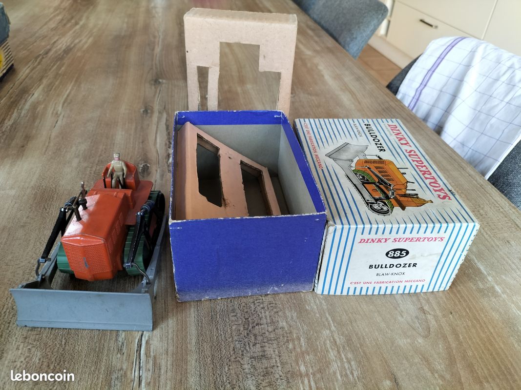 Dinky 368. Zygon Marauder - Dinky Toys 368 Zygon Marauder - 65