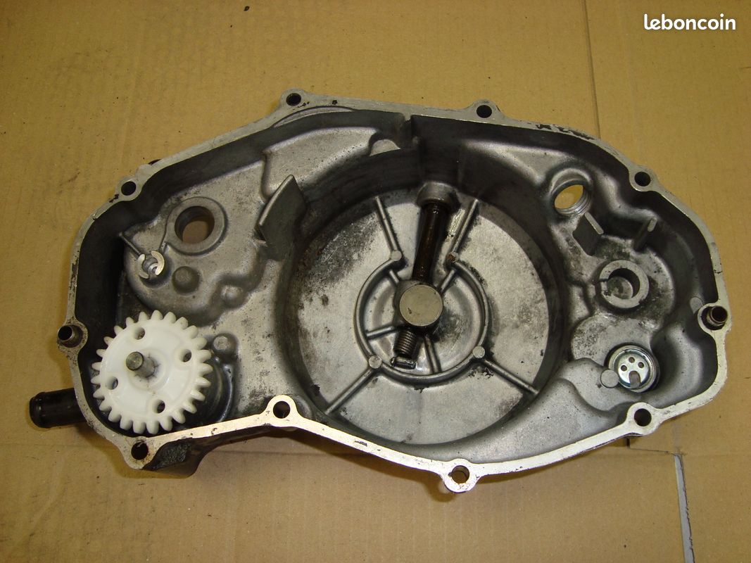Carter moteur droit honda 125 nsr (image 2)