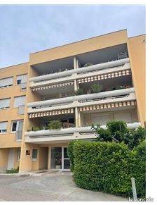 Appartement 4 pièces 85 m² · à Pont-Saint-Esprit · 85 m² · 155 000 €