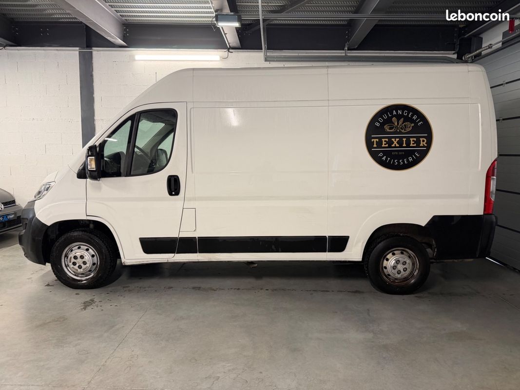 Citroën JUMPER FOURGON L2H2 Club 2.2 BlueHDi 140Ch / TVA RECUPERABLE / CAMERA DE RECUL / REGULATEUR DE VITESSE / RADARS AV & AR (image 6)