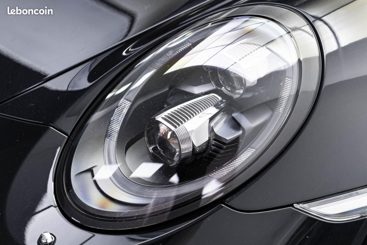 Porsche 911 TURBO CABRIOLET 3.8i S 560 PDK A (image 15)
