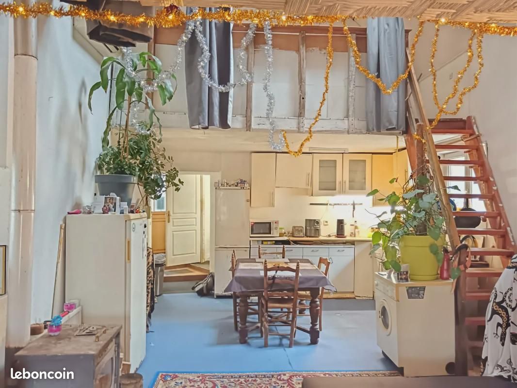 Maison 3 pièces 56 m² · à Villeneuve-sur-Bellot · 56 m² · 68 000 €