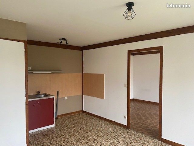 Appartement 2 pièces 27 m² · à Lys-Haut-Layon · 27 m² · 325 €/mois