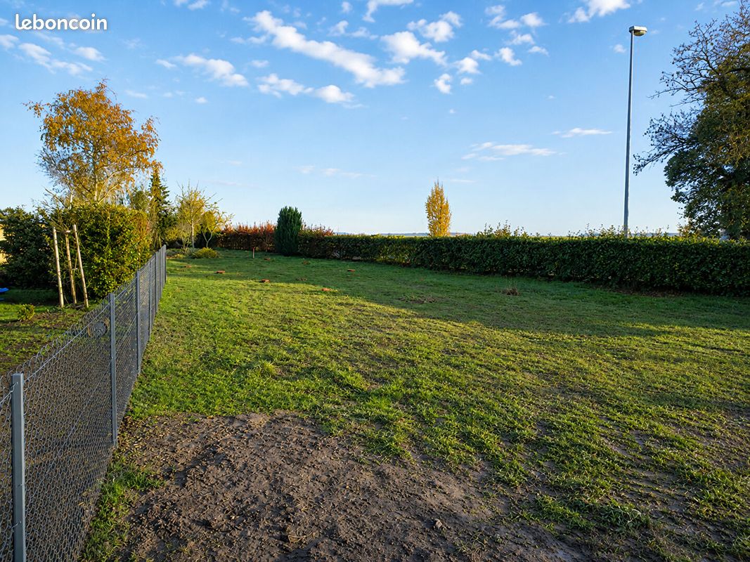 Terrain 650 m² · à Saint-Sylvain · 650 m² · 75 145 €