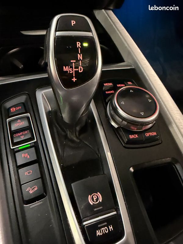 BMW X5 25DA 218ch M Sport - GARANTIE 12 MOIS - CarPlay - Toit ouvrant - Suivi complet (image 22)