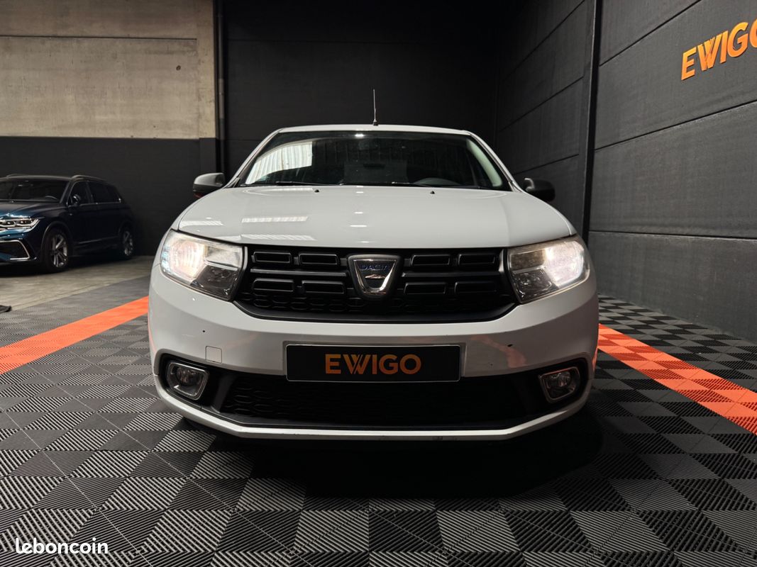 DACIA SANDERO 1.5 DCI 75Ch - AMBIANCE - CLIM - BLUETOOTH - ENTRETIEN CONSTRUCTEUR - GARANTIE 6 MOIS (image 12)