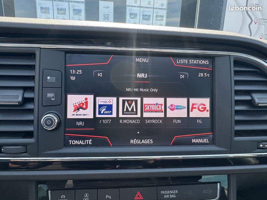 SEAT Leon 1.5 TSI 150 DSG7 FR BeatsAudio (image 14)