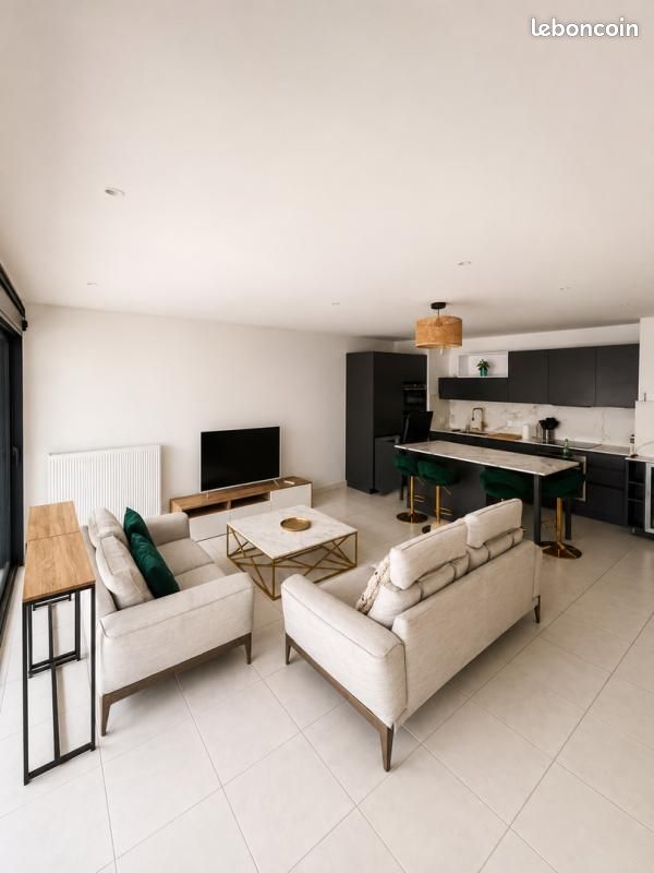 Appartement 4 pièces 90 m² · à Bordeaux · 90 m² · 1 800 €