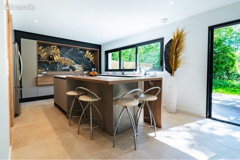 Maison 5 pièces 130 m² · à Saint-Léger-de-Linières · 130 m² · 410 000 €