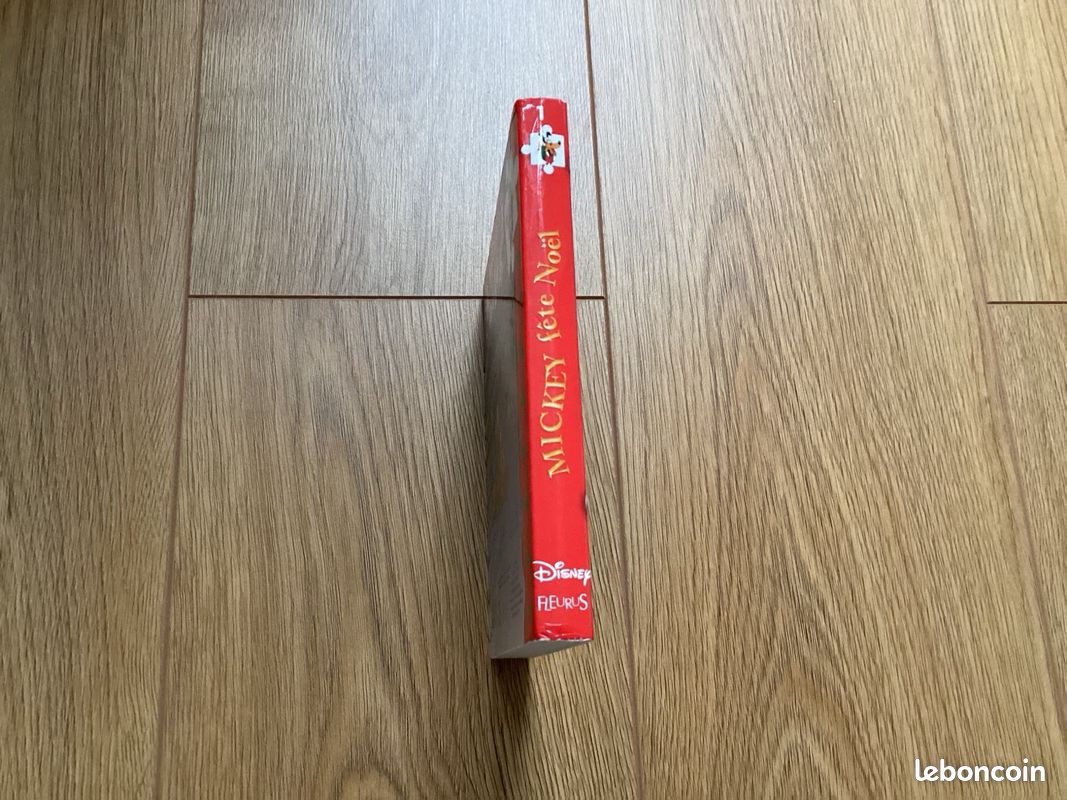 Livre puzzle Mickey fête Noël (image 4)