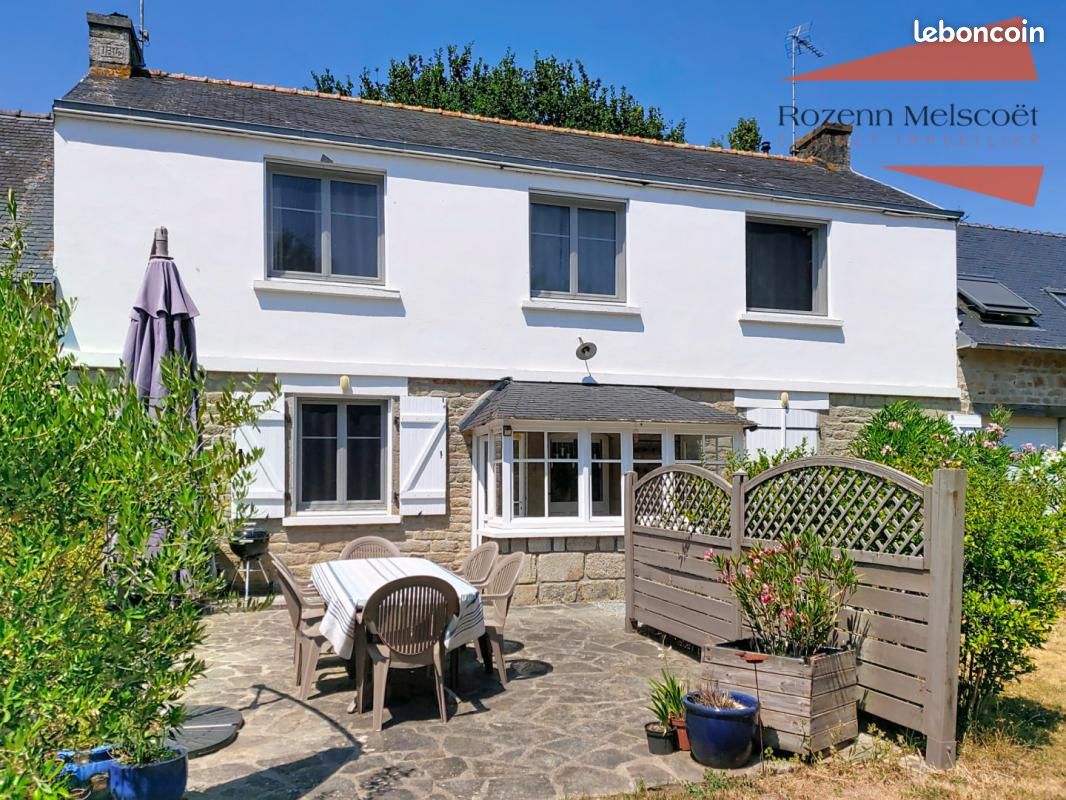 Maison 270 m² · à Plonéour-Lanvern · 270 m² · 738 400 €