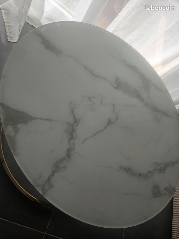 Table effet marbre (image 3)
