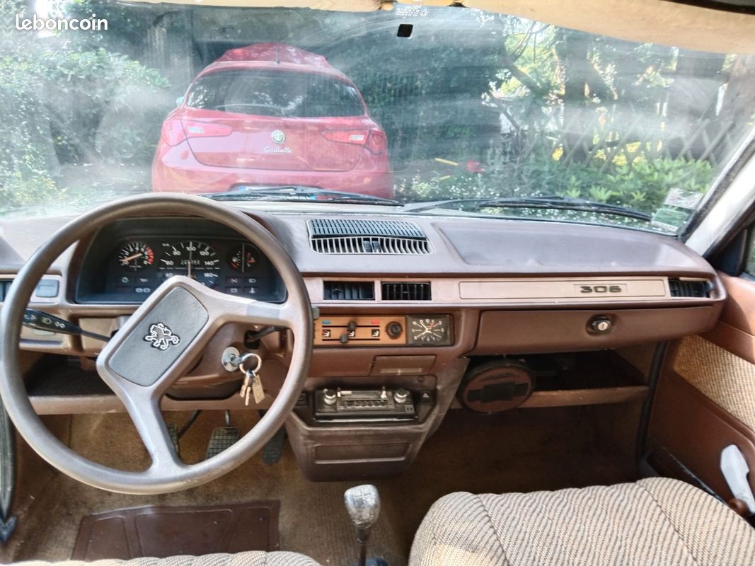 Peugeot 305 SR GR 1982 (image 2)