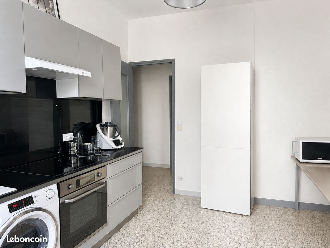 Appartement 5 pièces 97 m² · à Sommières · 97 m² · 900 €