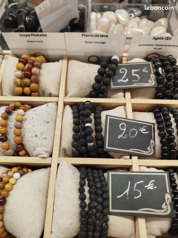Bracelet en Pierre de Lave (image 1)