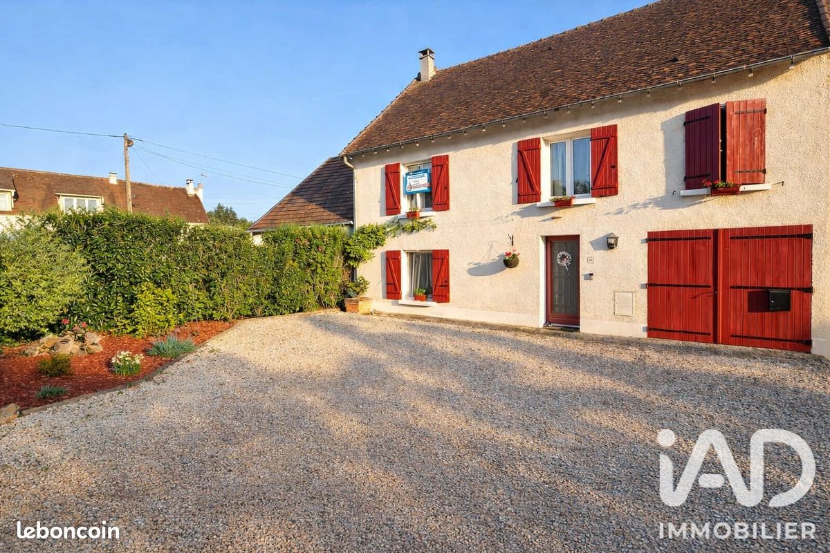 Maison 5 pièces 120 m² · à Mouroux · 120 m² · 244 000 €