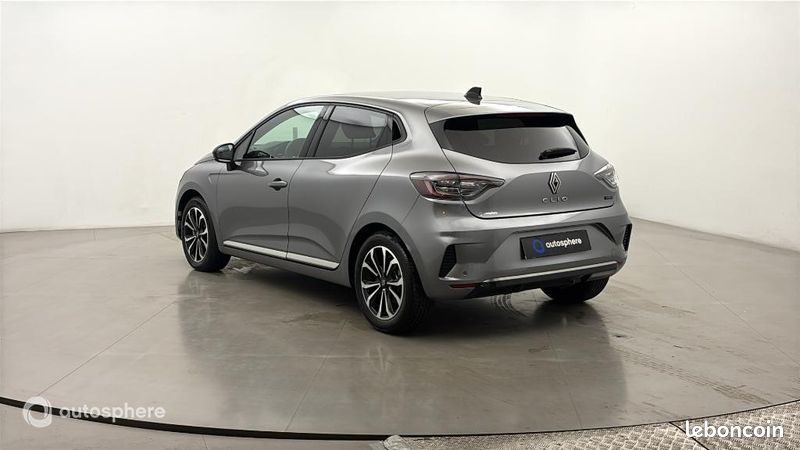 Renault Clio 1.6 E-Tech 145ch full hybrid Techno - 25 (image 8)