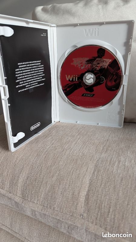 Jeux de Wii MX vs ATV extrême limite (image 2)