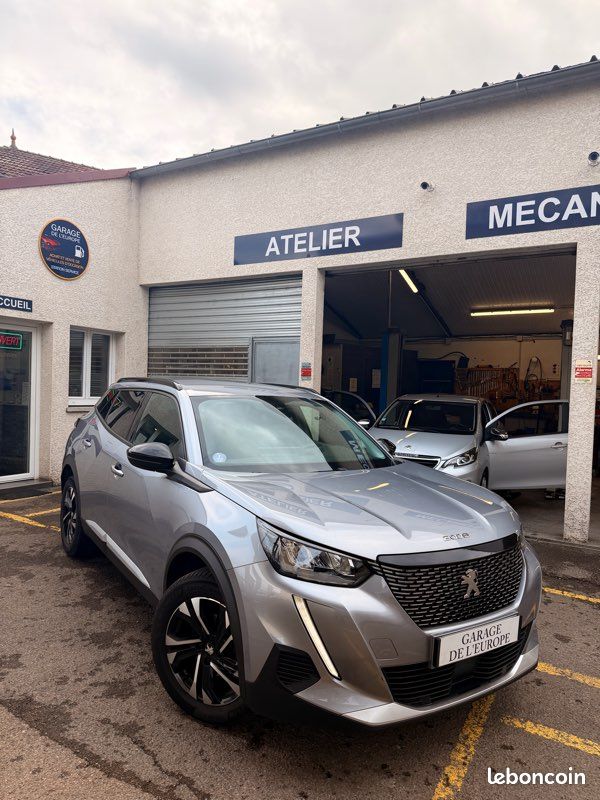 Peugoet 2008 turbo essence 1.2 131 ch année 2022 (image 2)