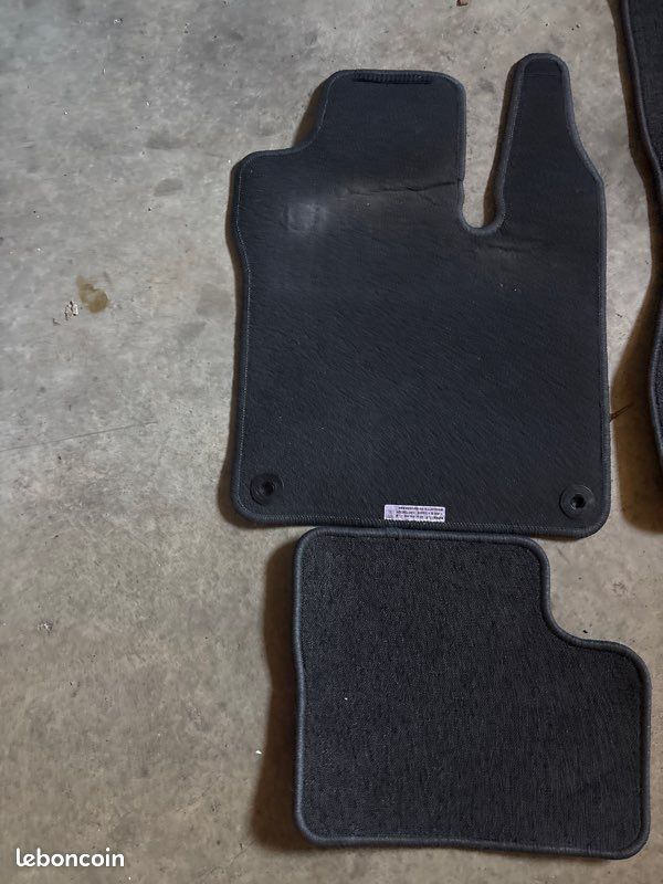 4 tapis de sol Renault twingo 3 (image 2)