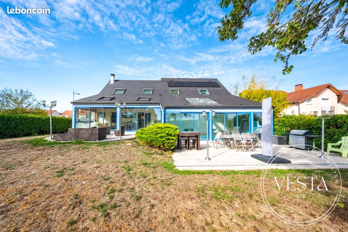 Maison 6 pièces 198 m² · à Quetigny · 198 m² · 499 000 €