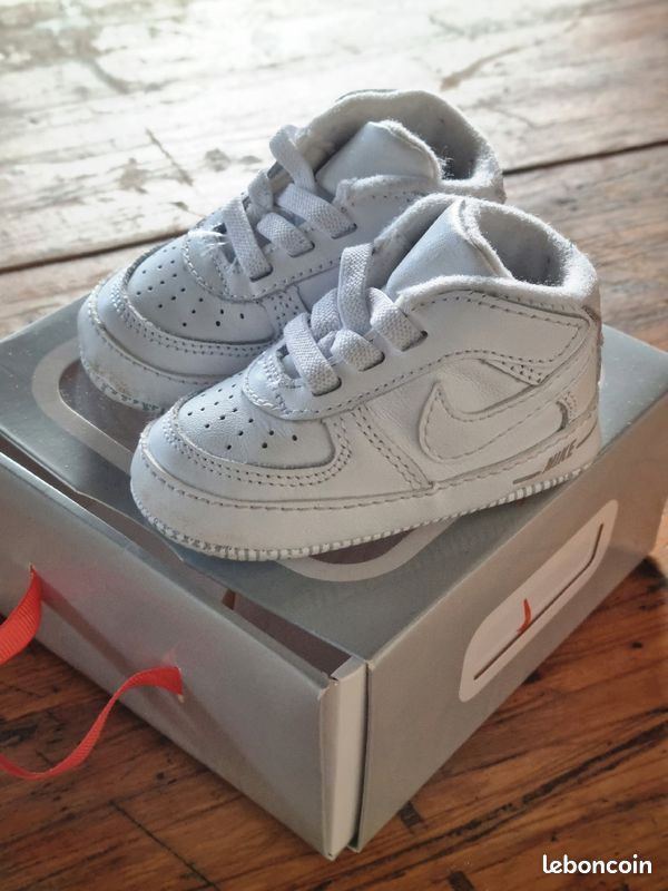 Nike Force 1 (image 1)