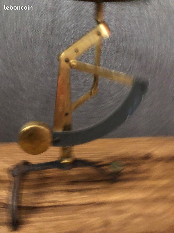 Pèse-lettre ancien à pendule en laiton et fonte – Tarif gravé (1878-1906) (image 1)