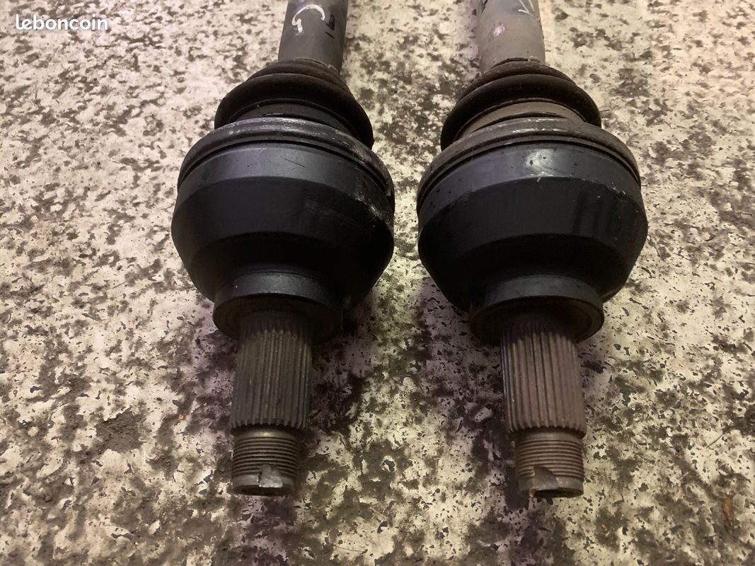 Cardan x1 BMW M5/M6 V10 E60/E61/E63/E64 - TBE - Équipement auto