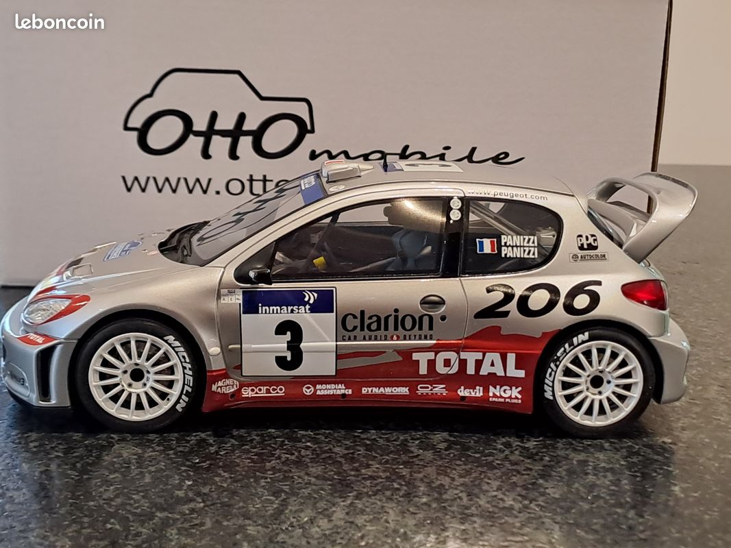 Peugeot 206 WRC Tour De Corse 2002 - Ottomobile 1/18 - Neuve Sous Boîte